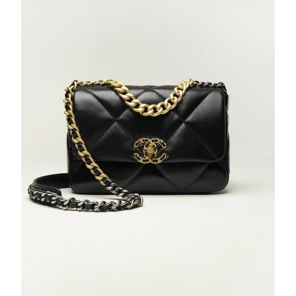 CHANEL 19 Bag