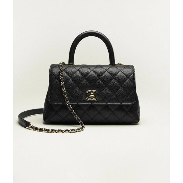 Flap bag with handle