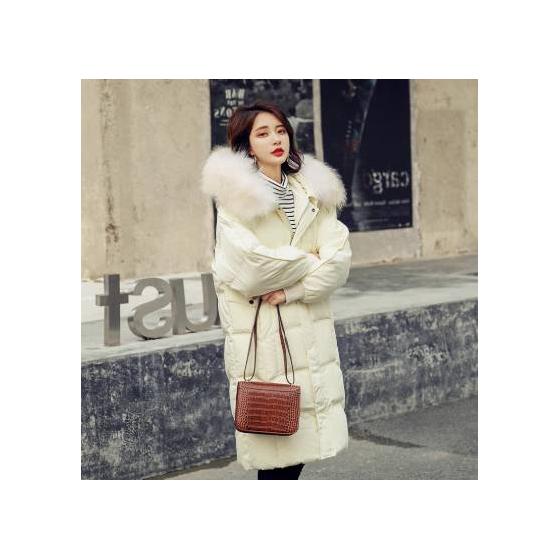 Celebrity style down jacket women's mid-length 2024 winter new style fashionable over-knee student Korean style thickened coat trend