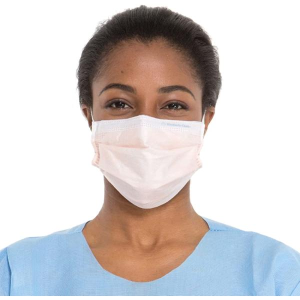 HALYARD FLUIDSHIELD 3 Disposable Procedure Mask w/SO SOFT Lining/Earloops, 47107 (Box of 40 or Case of 400)