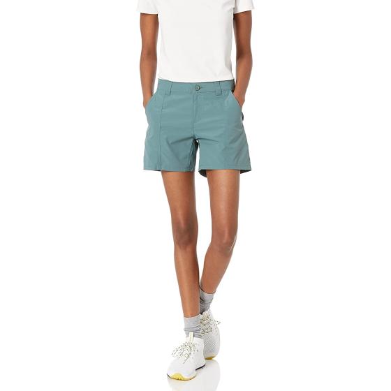 Amazon Essentials Women's Stretch Woven 5 Inch Outdoor Hiking Shorts with Pockets