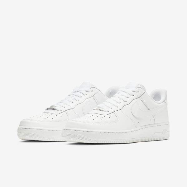 Nike Men's Basketball Shoe