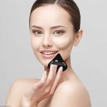 Pimoys 4 Pieces Powder Puff Face Makeup Sponge Triangle Powder Puff for Loose Powder Body Powder, Cosmetic Foundation Sponge Velour Setting Powder Puff Beauty Wet Dry Makeup Tool, Black and White